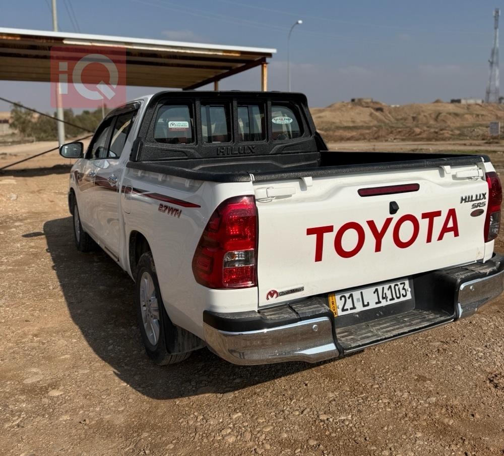 تويوتا هايلوكس